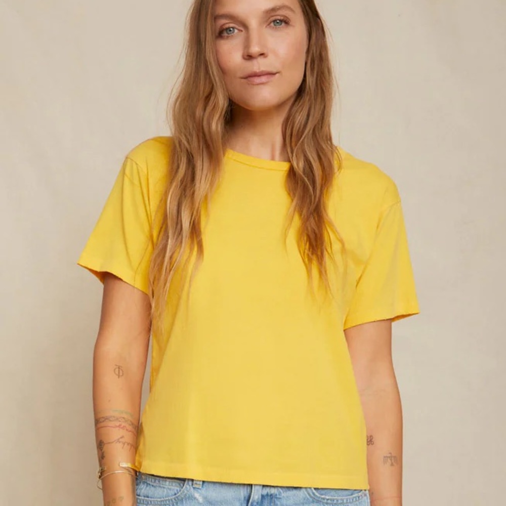 AMO Classic Tee in Mimosa